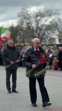 В Тирасполе состоялась церемония возложения цветов, посвящённая Дню освобождения города от немецко-фашистских захватчиков