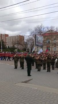 На Мемориале Славы начинается митинг в преддверии дня освобождения Тирасполя