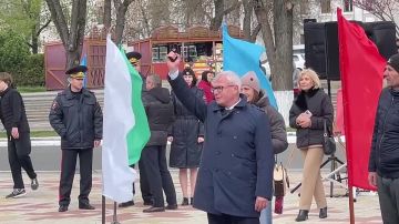 Вице-премьер Виталий Нягу дал старт и первый забег эстафеты в центре Тирасполя начался