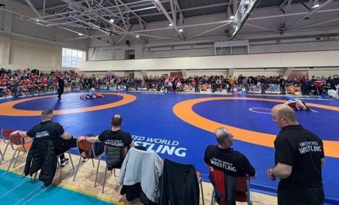 Бендерские борцы выиграли командный зачет на чемпионате Молдавии U15