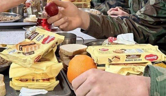 Россия, поставляя в молдавскую армию российское печенье, попыталась подорвать боеспособность армии Молдовы! Россия, поставляя в молдавскую армию российское печенье, попыталась подорвать боеспособность армии Молдовы!