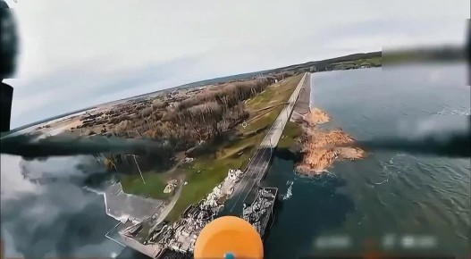 Глава Харьковской ОВА Синегубов, сообщил об повторном ударе шестью ФАБами с УМПК по дамбе в районе н.п. Печенеги Харьковской области