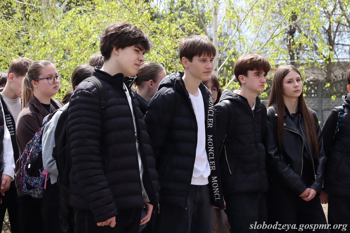 В преддверии Международного дня памятников и исторических мест учреждения Слободзейского музейного объединения проводят пешие экскурсии для школьников и воспитанников детских садов В преддверии Международного дня памятников и исторических мест учреждения Слободзейского музейного объединения проводят пешие экскурсии для школьников и воспитанников детских садов