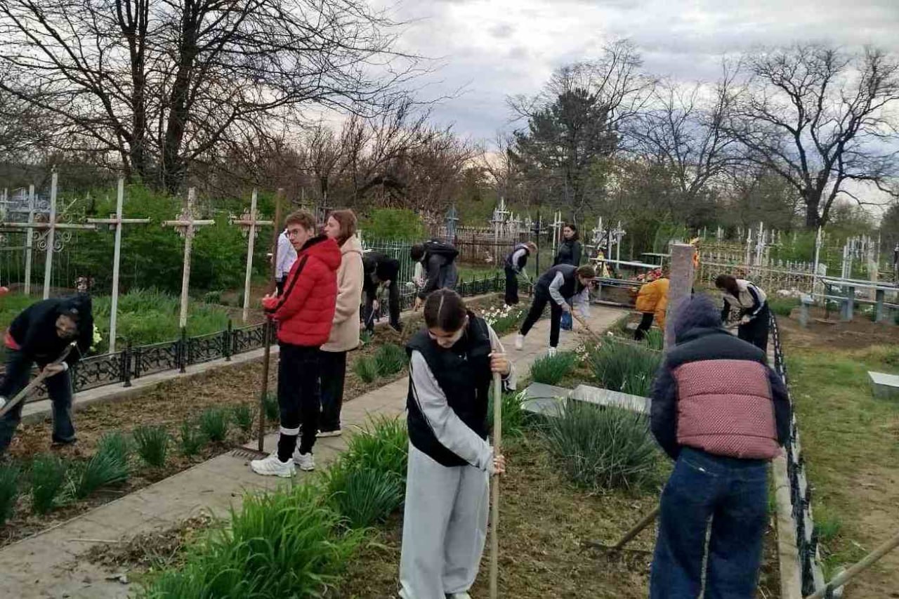 В преддверии Международного дня памятников и исторических мест учреждения Слободзейского музейного объединения проводят пешие экскурсии для школьников и воспитанников детских садов В преддверии Международного дня памятников и исторических мест учреждения Слободзейского музейного объединения проводят пешие экскурсии для школьников и воспитанников детских садов