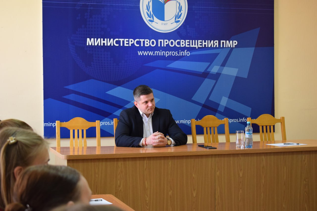 Стартовала «Карьерная школа»: как прошла первая половина проекта Стартовала «Карьерная школа»: как прошла первая половина проекта