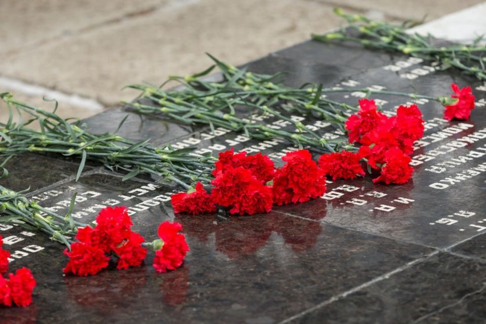 В это воскресенье, 26 апреля, в 10:00 на столичном Мемориале Славы состоится торжественная церемония возложения цветов