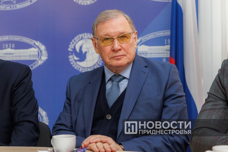Россия примет все доступные меры для защиты своих граждан и военнослужащих Оперативной группы российских войск (ОГРВ) в Приднестровье в случае возникновения угроз, заявил посол РФ в Молдове Олег Озеров
