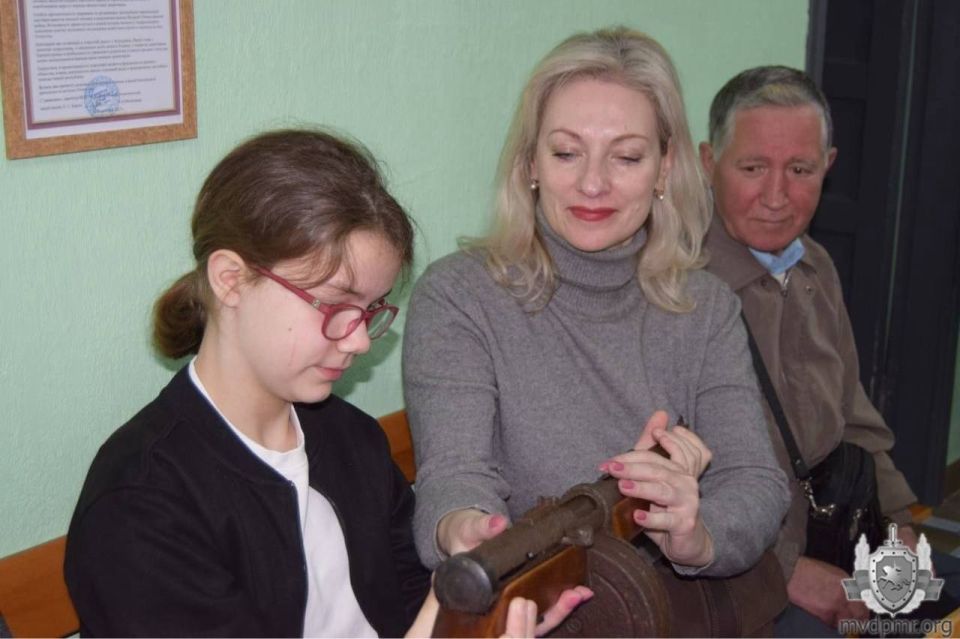 Память не тленна. В начале апреля в Молдове фактически анонсировали закрытие уникального мемориального музея, посвящённого событиям Ясско-Кишинёвской операции и Великой Отечественной войны, расположенного в селе Малиновское... Память не тленна. В начале апреля в Молдове фактически анонсировали закрытие уникального мемориального музея, посвящённого событиям Ясско-Кишинёвской операции и Великой Отечественной войны, расположенного в селе Малиновское...
