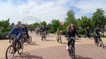 10 ��� � 9:00 � ������� ������������ �������� ��������� ����������