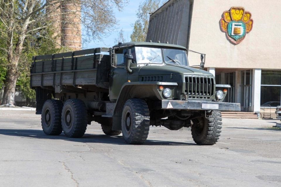 Курсанты учатся управлять большегрузами в городе Курсанты учатся управлять большегрузами в городе