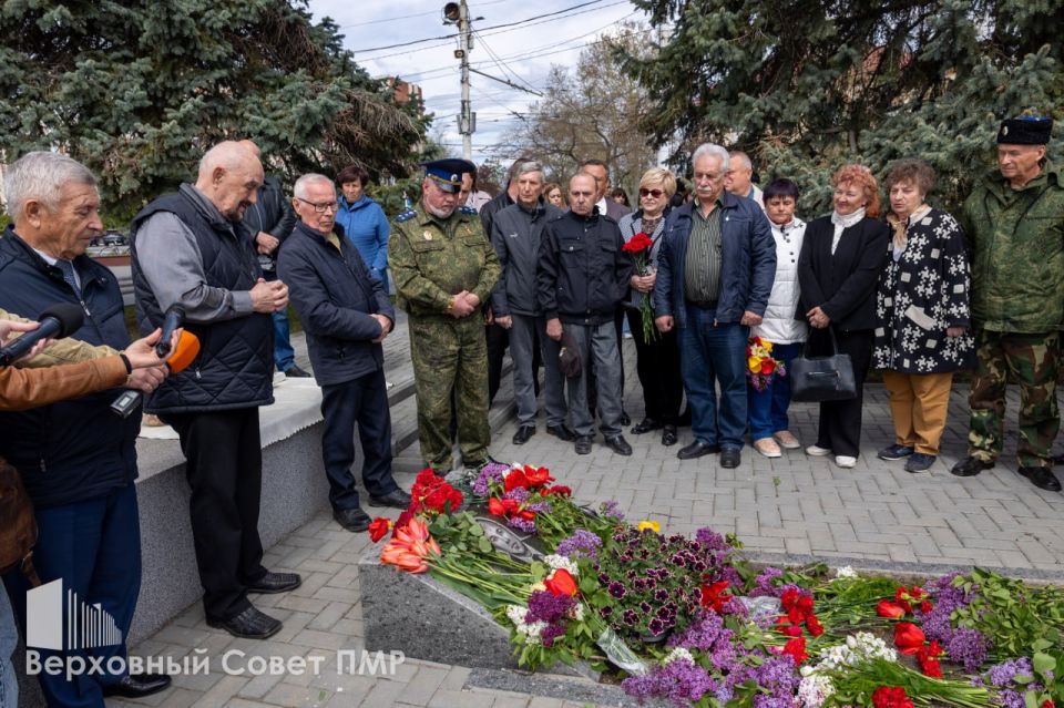 В память об основателе республики В память об основателе республики