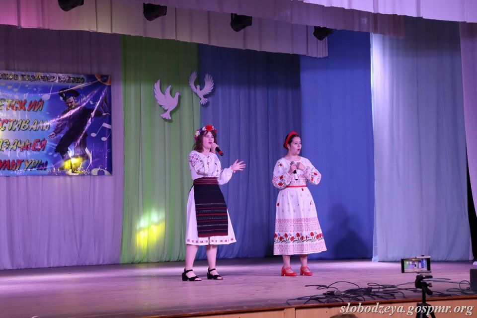 В Слободзее прошёл IX Республиканский детский фестиваль казачьей культуры В Слободзее прошёл IX Республиканский детский фестиваль казачьей культуры