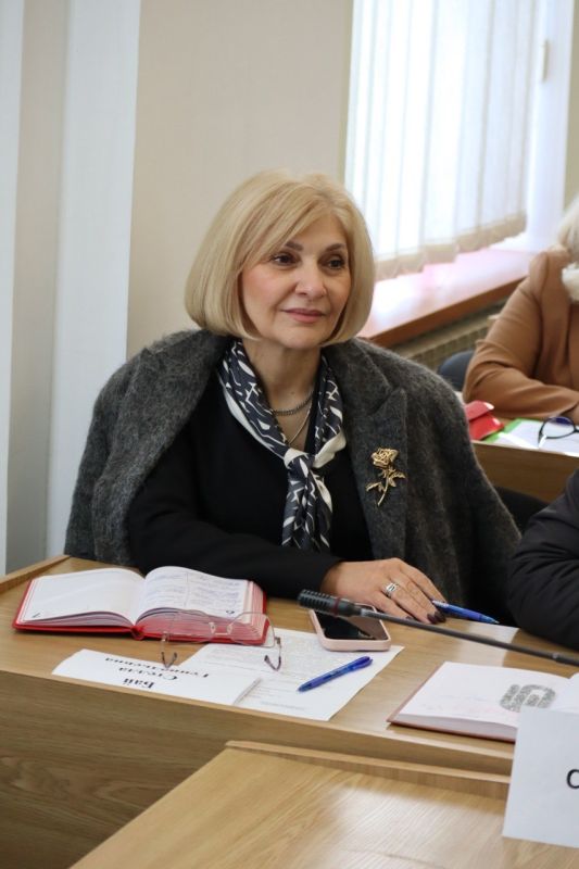 Сегодня в актовом зале Дома Советов состоялось заседание Общественного Совета г. Тирасполь, прошло обсуждение ключевых вопросов жизни города Сегодня в актовом зале Дома Советов состоялось заседание Общественного Совета г. Тирасполь, прошло обсуждение ключевых вопросов жизни города