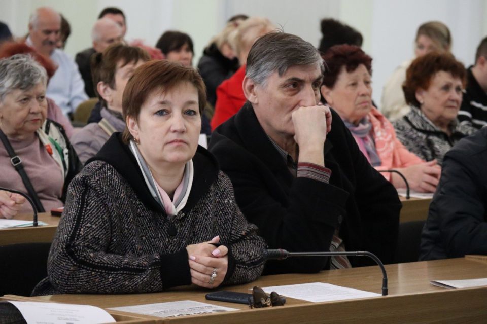 Сегодня в актовом зале Дома Советов состоялось заседание Общественного Совета г. Тирасполь, прошло обсуждение ключевых вопросов жизни города Сегодня в актовом зале Дома Советов состоялось заседание Общественного Совета г. Тирасполь, прошло обсуждение ключевых вопросов жизни города