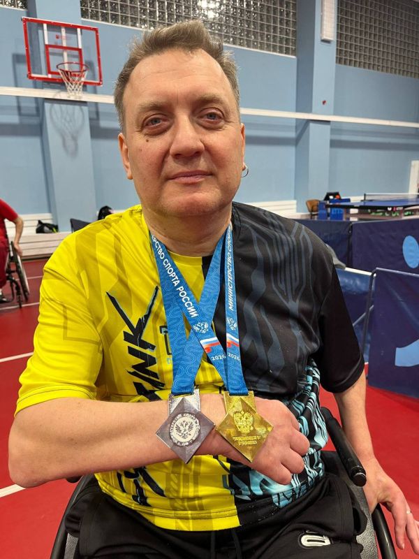 Дмитрий Лавров — 13-кратный чемпион России Дмитрий Лавров — 13-кратный чемпион России