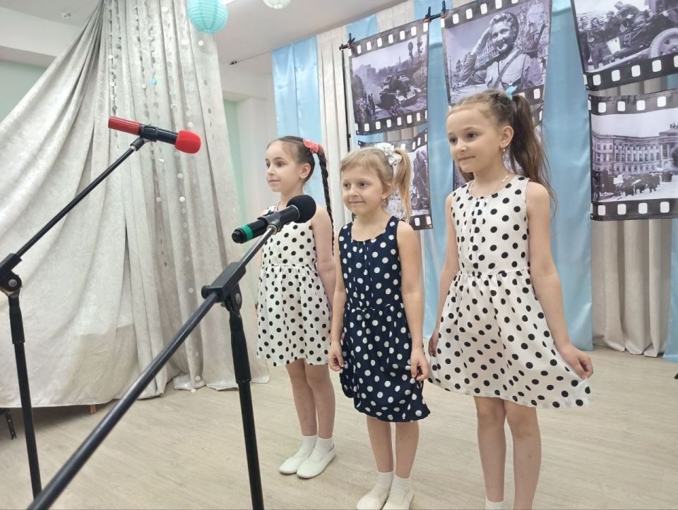 Сегодня на базе филиала ДДЮТ «Ровесник» проходит конкурс «Весенние голоса» Сегодня на базе филиала ДДЮТ «Ровесник» проходит конкурс «Весенние голоса»
