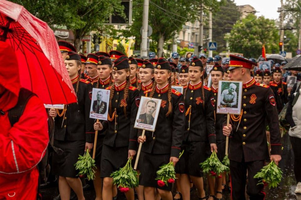 Бессмертный полк в прошлом году в Тирасполе Бессмертный полк в прошлом году в Тирасполе