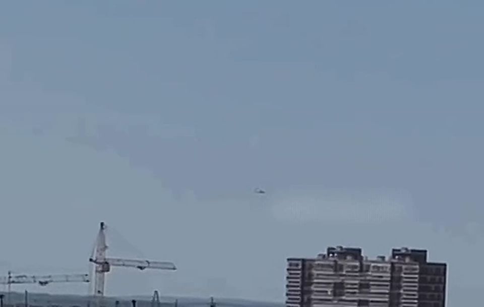 Момент прилета дрона в многоэтажку в Перми