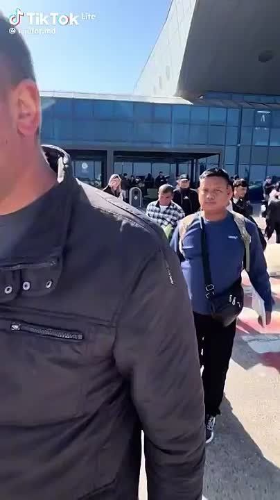 Ещё одна команда рабочих из Непала прибыла в Молдову