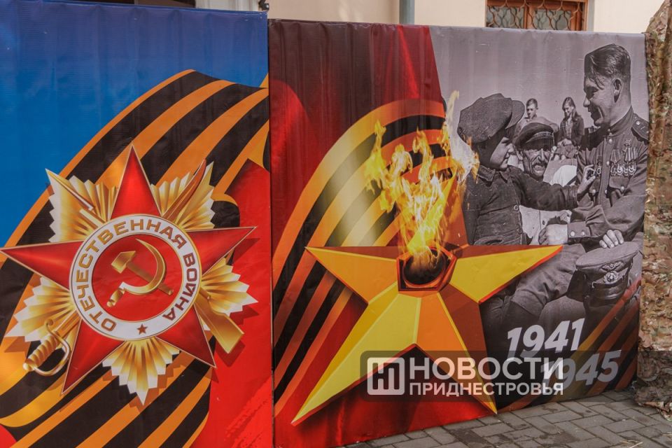 «Бессмертный полк», возложение цветов, республиканская минута памяти, автомотопробеги, выставки оружия, полевая кухня, праздничные концерты и салюты
