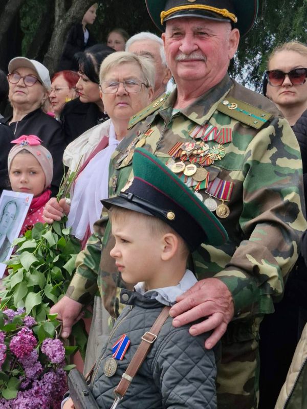 Наследники Победы: "Спасибо за мирное небо!" Наследники Победы: "Спасибо за мирное небо!"