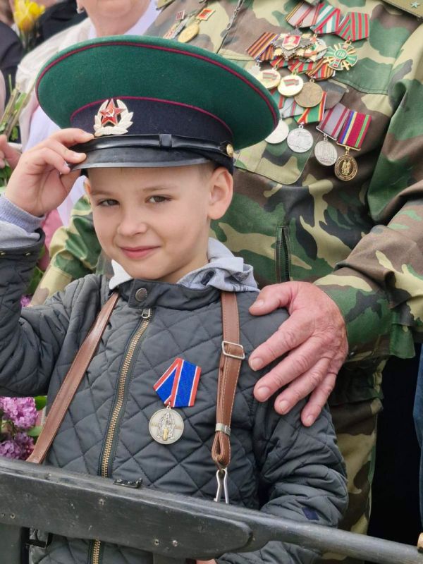 Наследники Победы: "Спасибо за мирное небо!" Наследники Победы: "Спасибо за мирное небо!"