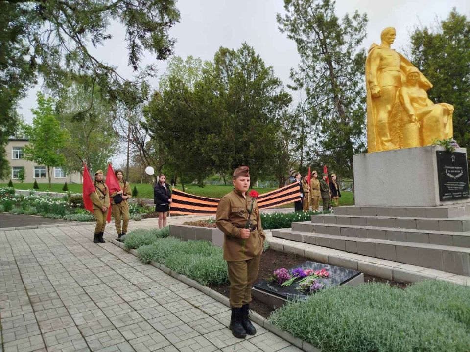 День Победы и семейная память в селе Красненькое (Рыбницкий район) День Победы и семейная память в селе Красненькое (Рыбницкий район)