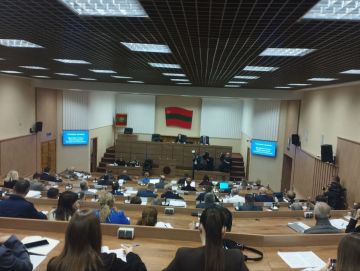 ЧП в экономике продлено. Указ Президента поддержали в Верховном Совете