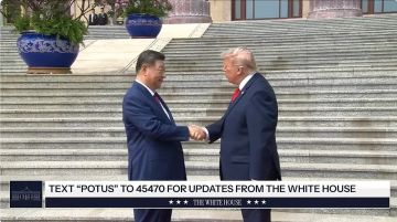 Си Цзиньпин не позволил Трампу силой перетянуть рукопожатие на себя