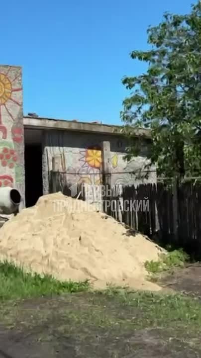 В Коротном восстанавливают остановку с исторической мозаикой