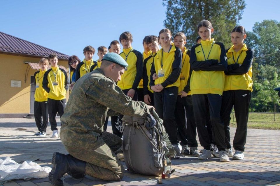 Суворовцы – победители Республиканской военно-спортивной игры «Юный патриот Приднестровья – 2026» Суворовцы – победители Республиканской военно-спортивной игры «Юный патриот Приднестровья – 2026»