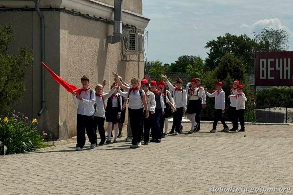 В канун Дня пионерии в Карагаше вспоминают традиции В канун Дня пионерии в Карагаше вспоминают традиции