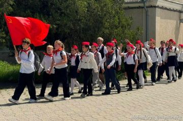 В канун Дня пионерии в Карагаше вспоминают традиции