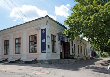 Работников музеев и ветеранов музейного дела поздравили с Международным днем музеев глава госадминистрации г. Бендеры Роман Иванченко и председатель Бендерского городского Совета народных депутатов Петр Зосимчук