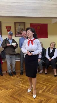 Музей пионерии в столичном ДДЮТ принимает первых гостей