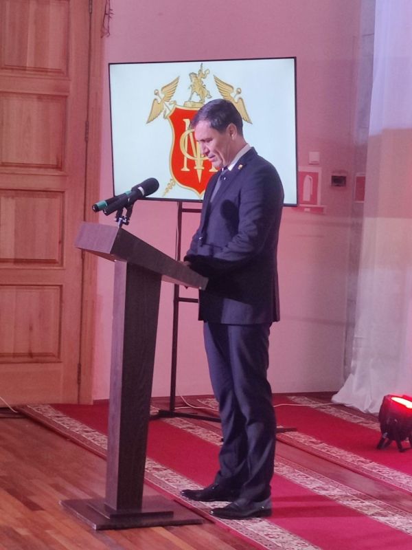 В ДК им. П. Ткаченко состоялось торжественное собрание, посвящённое 35-летию образования финансовой системы республики