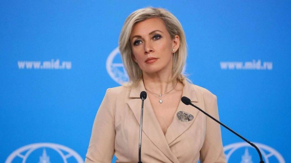 Зеленский превратился в кровавого узурпатора и ведёт курс на дальнейшую эскалацию конфликта, заявила Мария Захарова