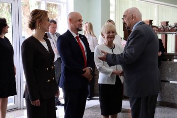�� ������ ���������� ������ ������������� �����������, ����������� 35-����� �� ��� ����������� ���������� ������� ���