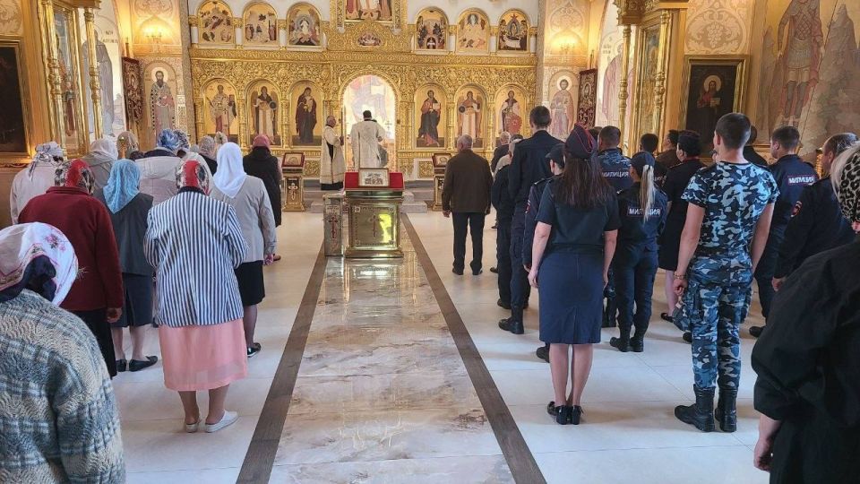Духовная поддержка и служебный долг