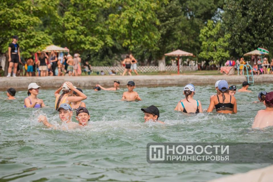 Цифра дня: 831 путёвку приобрели в оздоровительные лагеря для детей-сирот, детей, оставшихся без попечения родителей, ребят из многодетных семей, а также детей защитников Приднестровья