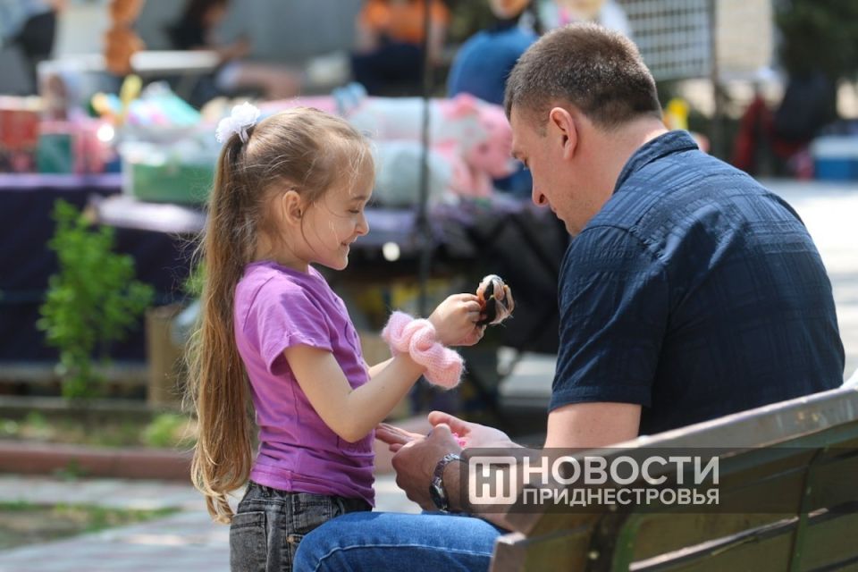 Днестровск празднует патриотично Днестровск празднует патриотично