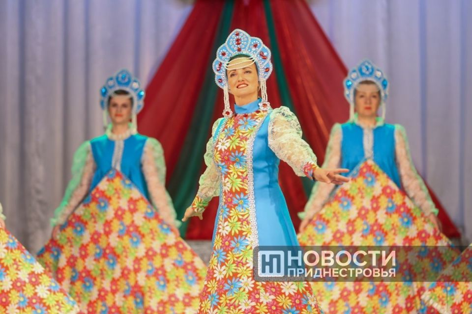 Днестровск празднует патриотично Днестровск празднует патриотично