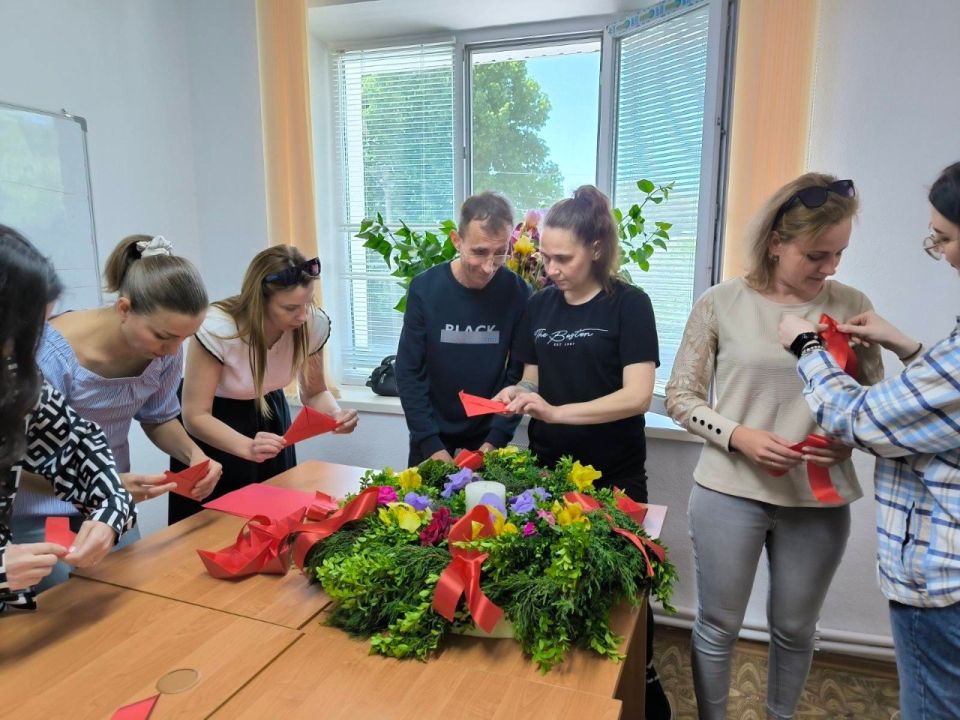 Знать, думать, помнить, жить! Знать, думать, помнить, жить!