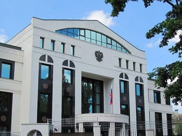 В электронную очередь на приём по вопросам получения российского гражданства записались более 20 тысяч приднестровцев, сообщает посольство РФ в Молдове: В электронную очередь на приём по вопросам получения российского гражданства записались более 20 тысяч приднестровцев, сообщает посольство РФ в Молдове: