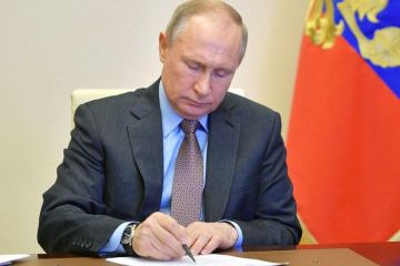 Путин подписал закон о праве привлекать Вооруженные силы для защиты россиян, арестованных по решению иностранных судов без участия России