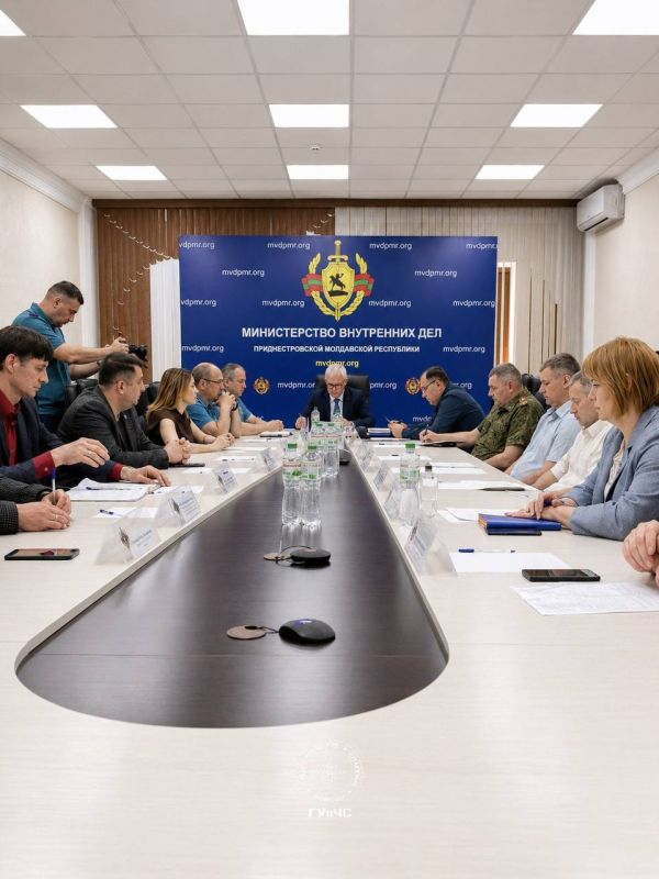 Прямо сейчас в ситуационном центре МВД идёт заседание комиссии по ЧС – во главе с вице-премьером Виталием Нягу Прямо сейчас в ситуационном центре МВД идёт заседание комиссии по ЧС – во главе с вице-премьером Виталием Нягу