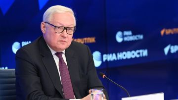 РФ донесла до США необходимость эвакуации дипломатов из Киева, — Рябков
