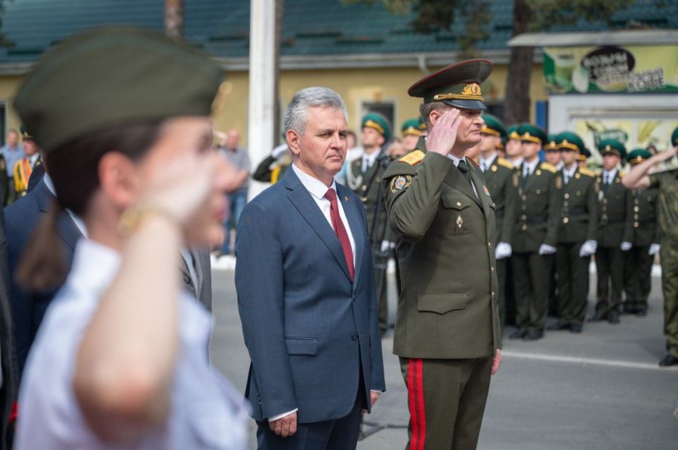 27 мая, главные темы дня:. Памятник воинам-пограничникам открыли в Рыбнице