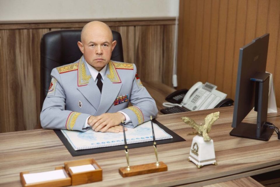 ПОЗДРАВЛЕНИЕ МИНИСТРА ОБОРОНЫ ПРИДНЕСТРОВСКОЙ МОЛДАВСКОЙ РЕСПУБЛИКИ С ДНЕМ ВОЕННОГО АВТОМОБИЛИСТА