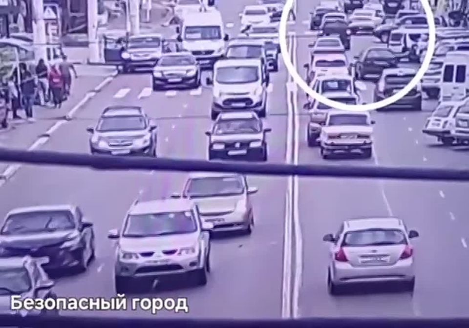 В Тирасполе женщина попала под машину, когда переходила дорогу по нерегулируемому пешеходному переходу